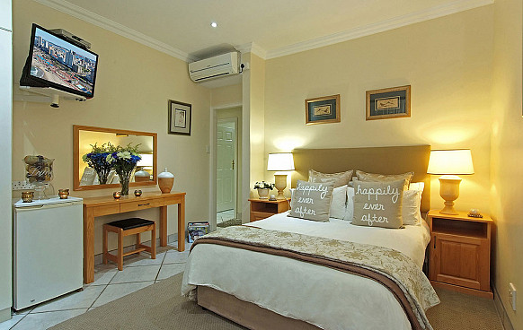 Aloe Bedroom